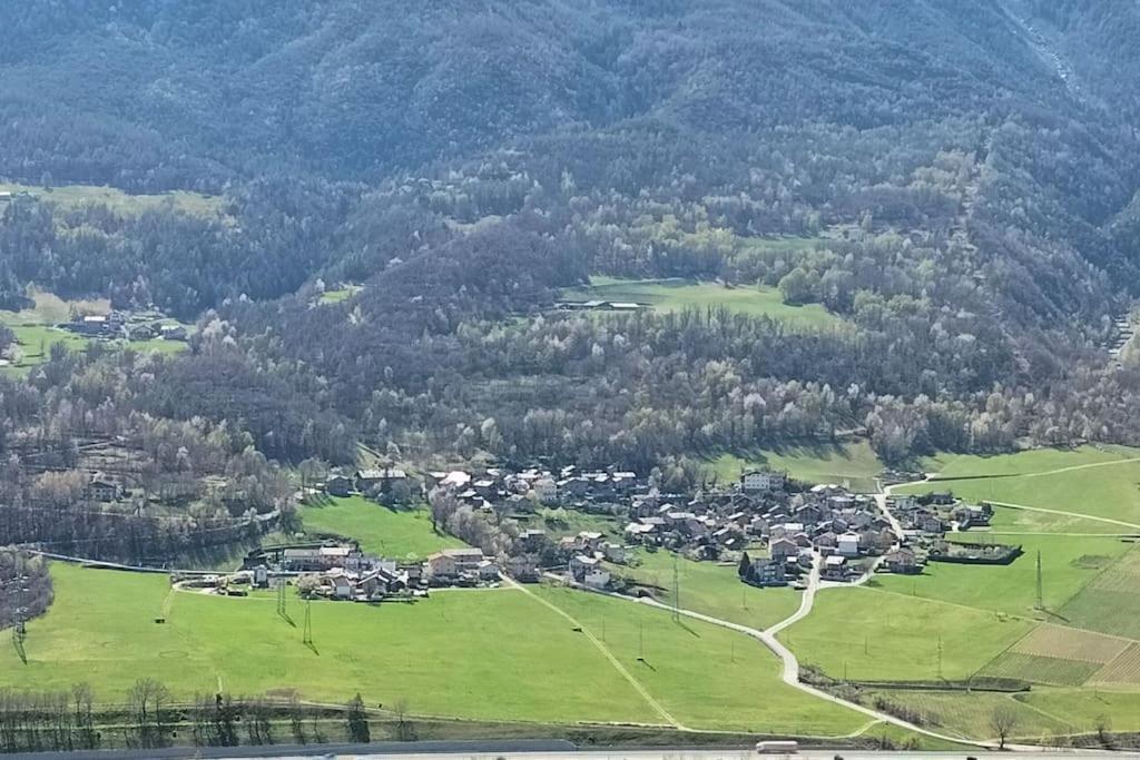 Appartamento Di Montagna Lo Grop Chambave Екстериор снимка